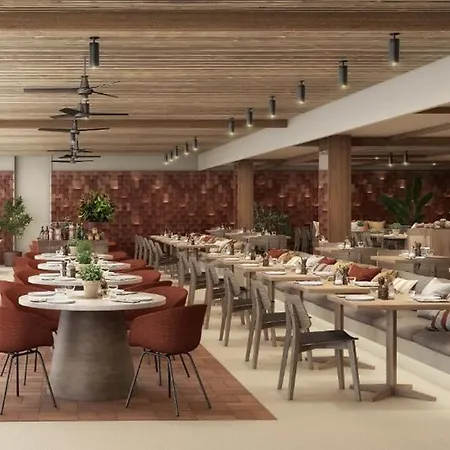 Atzavara & Hotel 5*