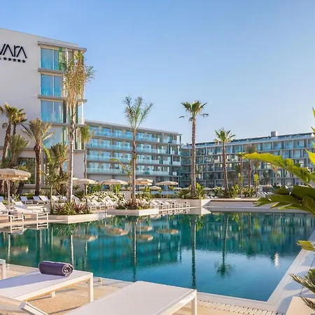Hotell Atzavara & Santa Susanna
