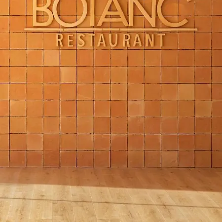 Atzavara & 5* Santa Susanna