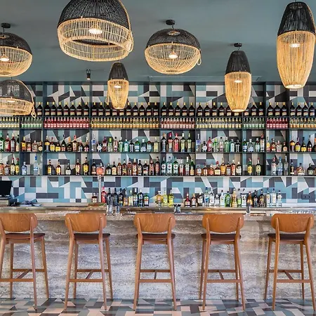 Atzavara & Santa Susanna