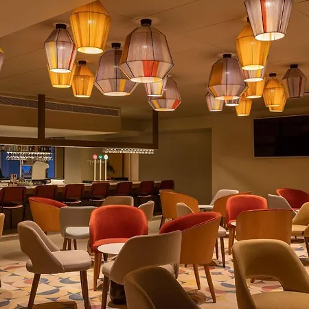 Atzavara & Santa Susanna