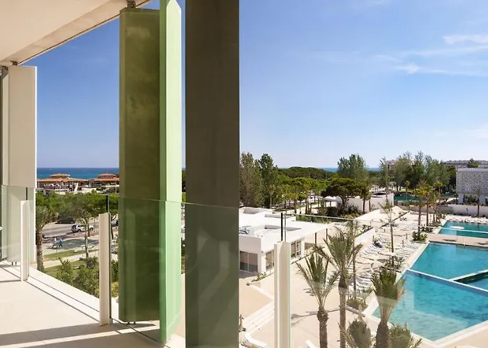 Atzavara & Santa Susanna