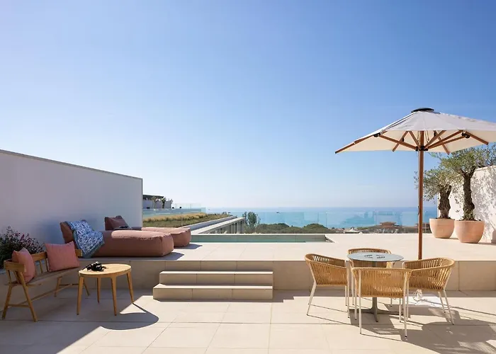 Atzavara & Santa Susanna