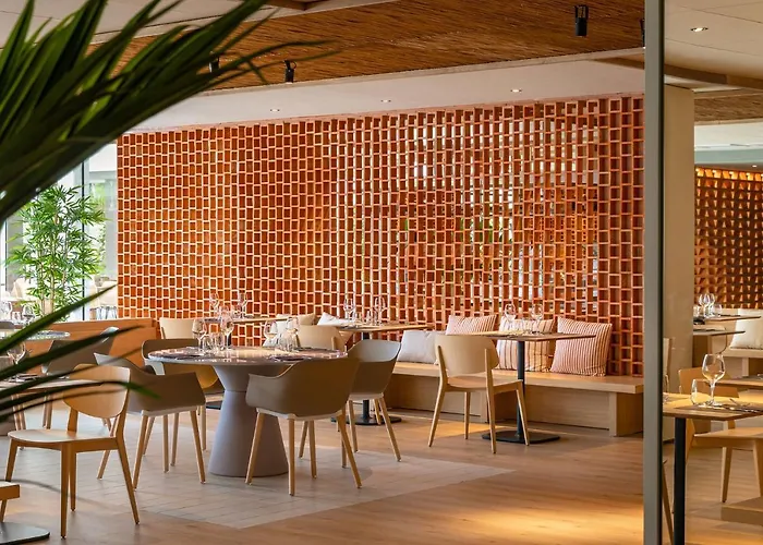 Atzavara & 5* Santa Susanna