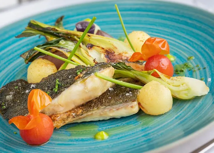 Atzavara & 5* Santa Susanna