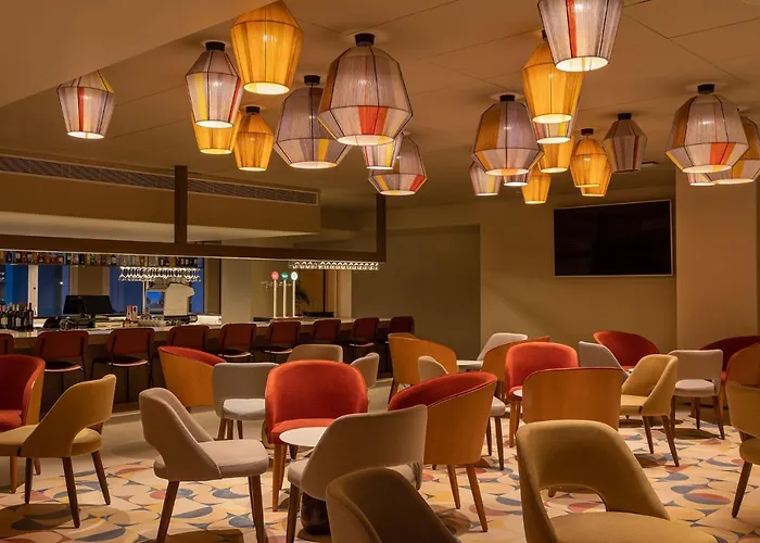 Atzavara & Santa Susanna