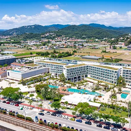 Hotell Atzavara & 5*
