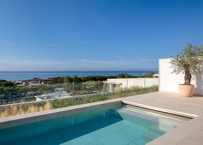Hotel Atzavara & 5*