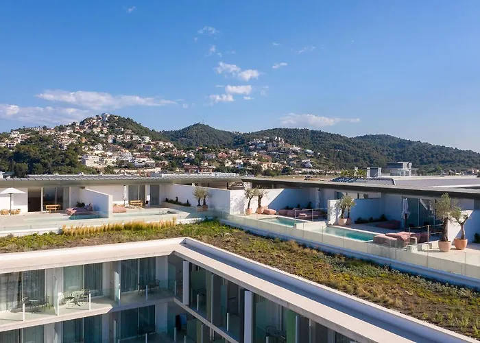 Hotell Atzavara & Santa Susanna