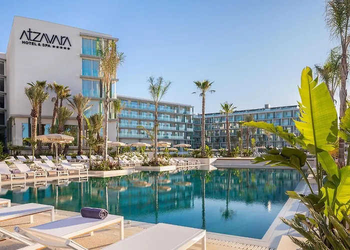Hotell Atzavara & Santa Susanna