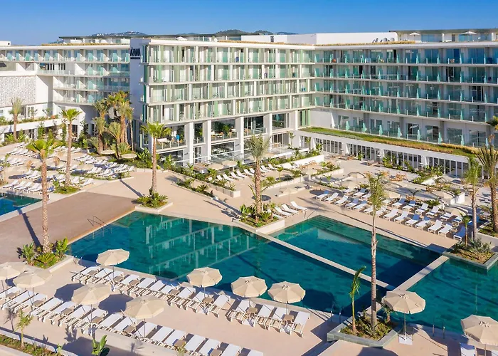 Hotell Atzavara &
