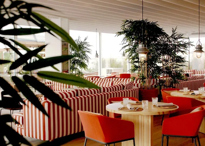 Atzavara & Hotell 5*